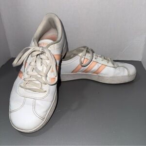 Youth Adidas White Sneakers with Peach Accent - size 4